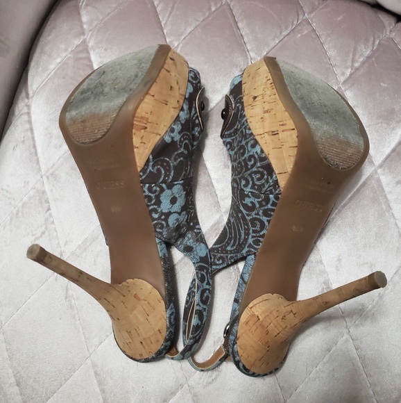 ****SOLD****Guess Heels - Picture 7 of 7